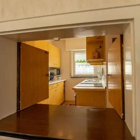 Uhu By Interhome