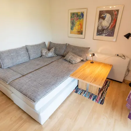 Uhu By Interhome *