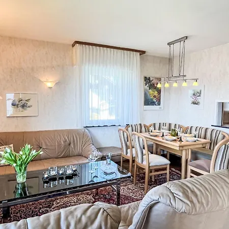 Uhu By Interhome